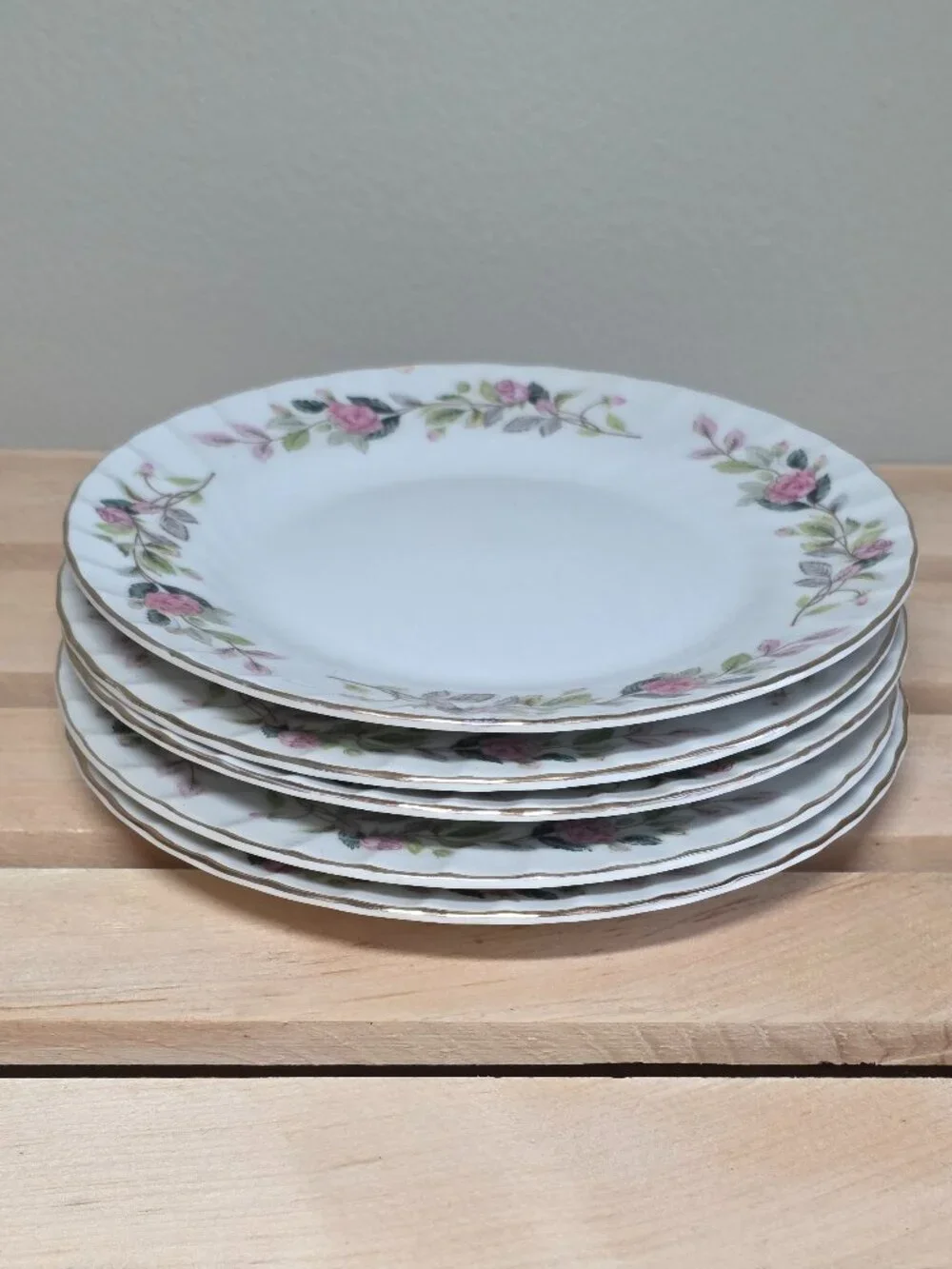 Creative Regency Rose Vintage Japan Pink Floral Bread Dessert Plate 6.25